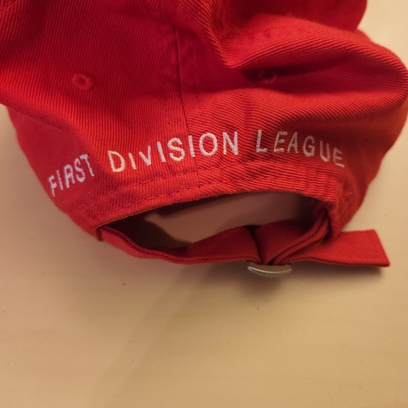 Baseball cap - Picture 2 of 3